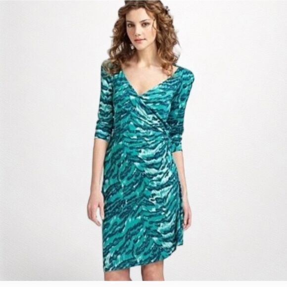 Diane Von Furstenberg Oletta Silk Faux Wrap Jersey Size 6 - Picture 1 of 7